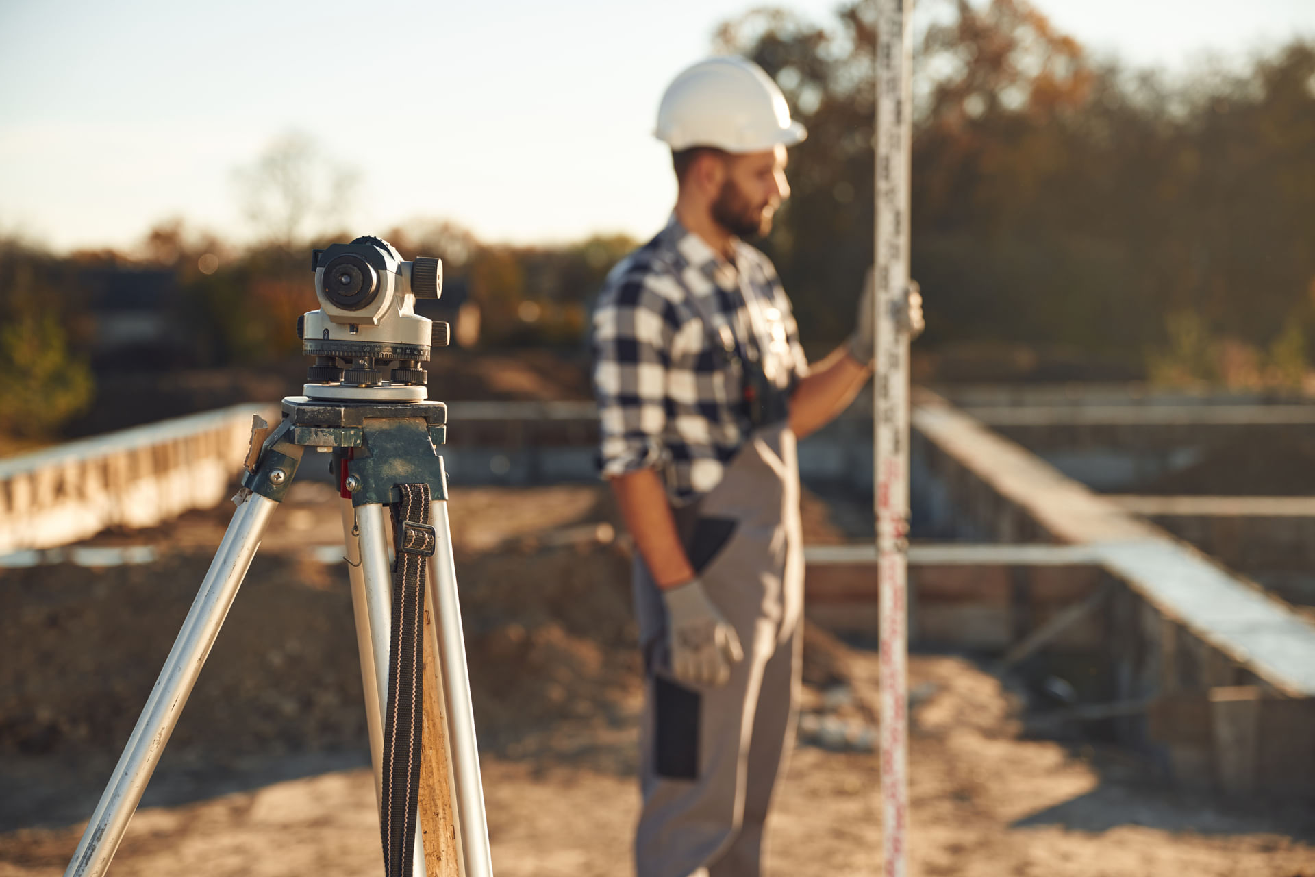 with-geodetic-optical-level-worker-is-on-the-cons-2025-03-18-20-21-44-utc -1-